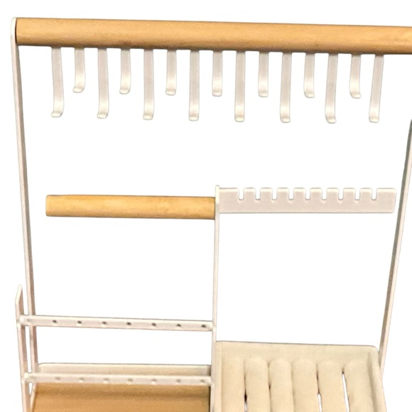 Bundle of 2 Jewelry Organizers Faux Wood and White and Silver Metal - Picture 5 of 14